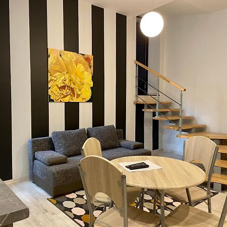 Appartamento Modern-Style Flat 2 Riga Esterno foto